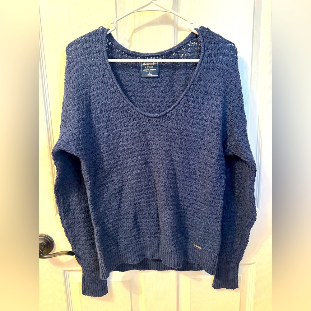 Abercrombie & Fitch Off‎ the Shoulder Navy Knit Sweater Medium